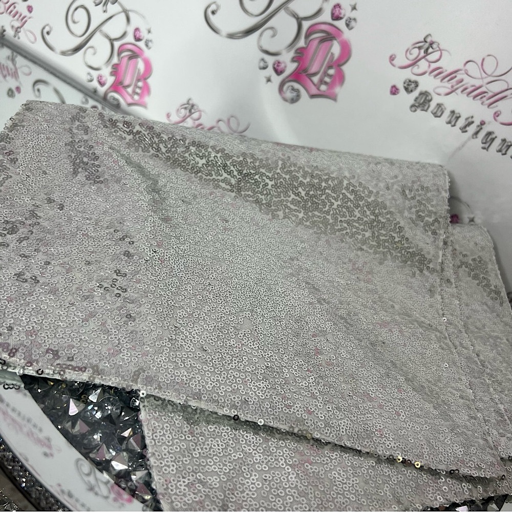 3 Placemats sequins sparkly silver white Nicole Miller White Fabric dinner mat